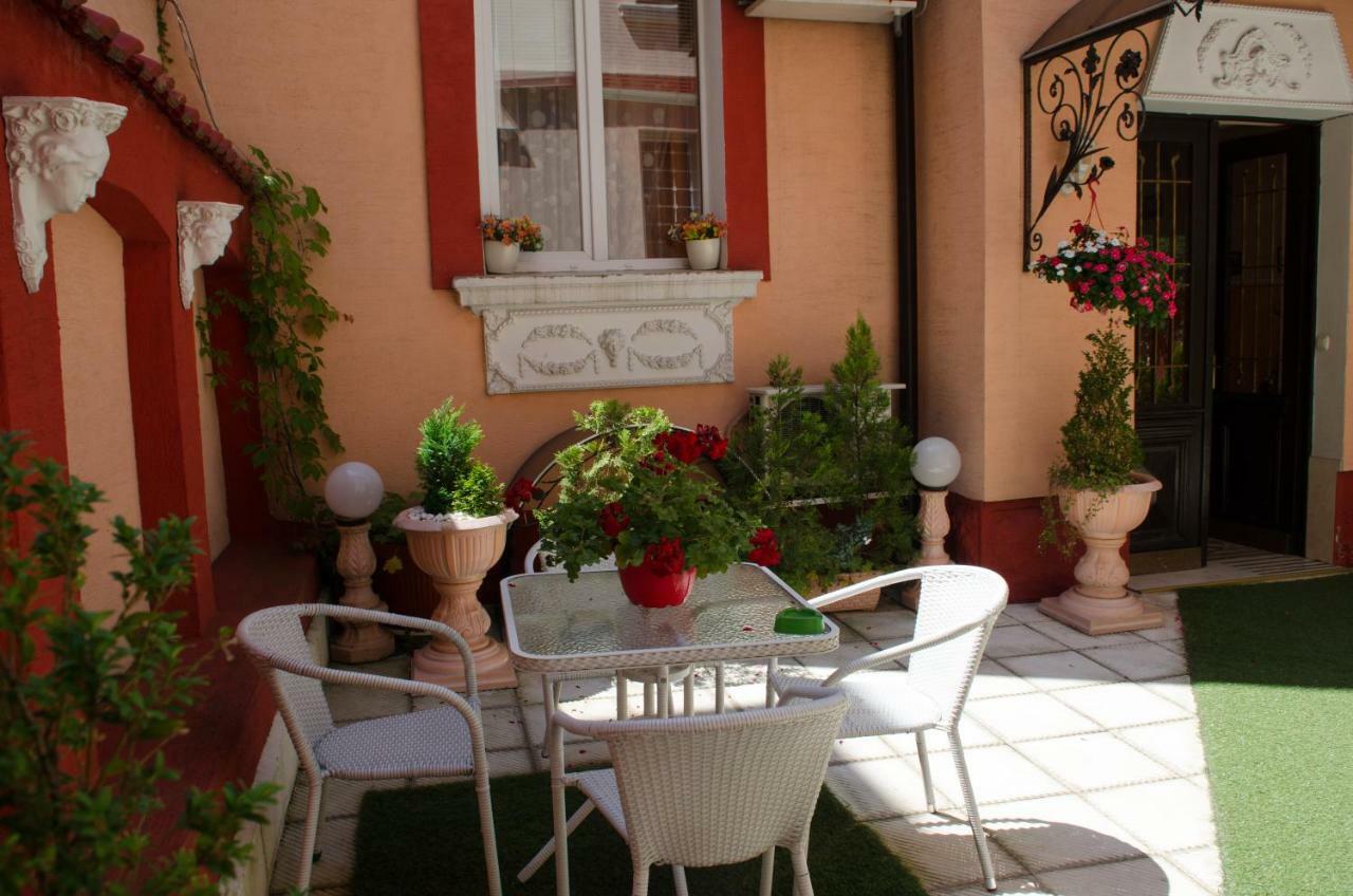 Studio Cathlyn Sofia Exterior photo